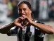 Ronaldinho marque un but et danse la samba